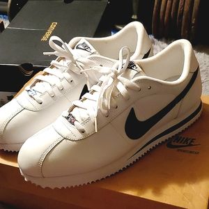 Nike Cortez Basic Leather 06